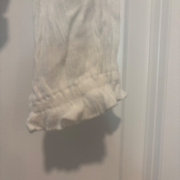 Hollister White Smocked Crop Top with Puff Long Sleeves - Picture 4 of 8